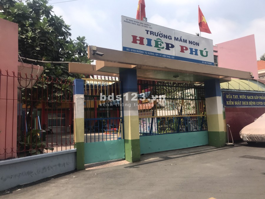 Chính chủ cần bán gấp căn nhà đường Tú Xương ngay Uỷ Ban Nhân Dân Quận 9