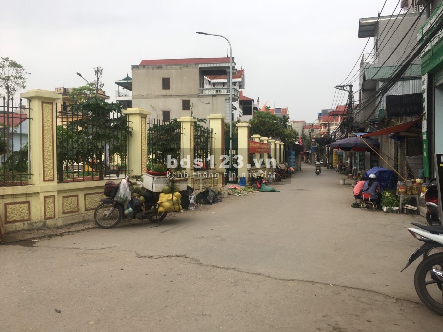 42m2 ô tô đỗ cửa, cách trục chính Yên Vĩnh, Kim Chung 20m