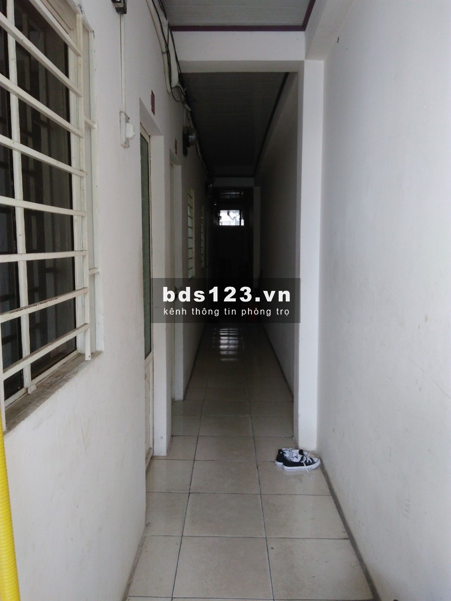 Phòng 20m2=2.2tr: 81/13 Hồ Văn Huê, P9, Q PN 2 triệu/tháng- 14 m2