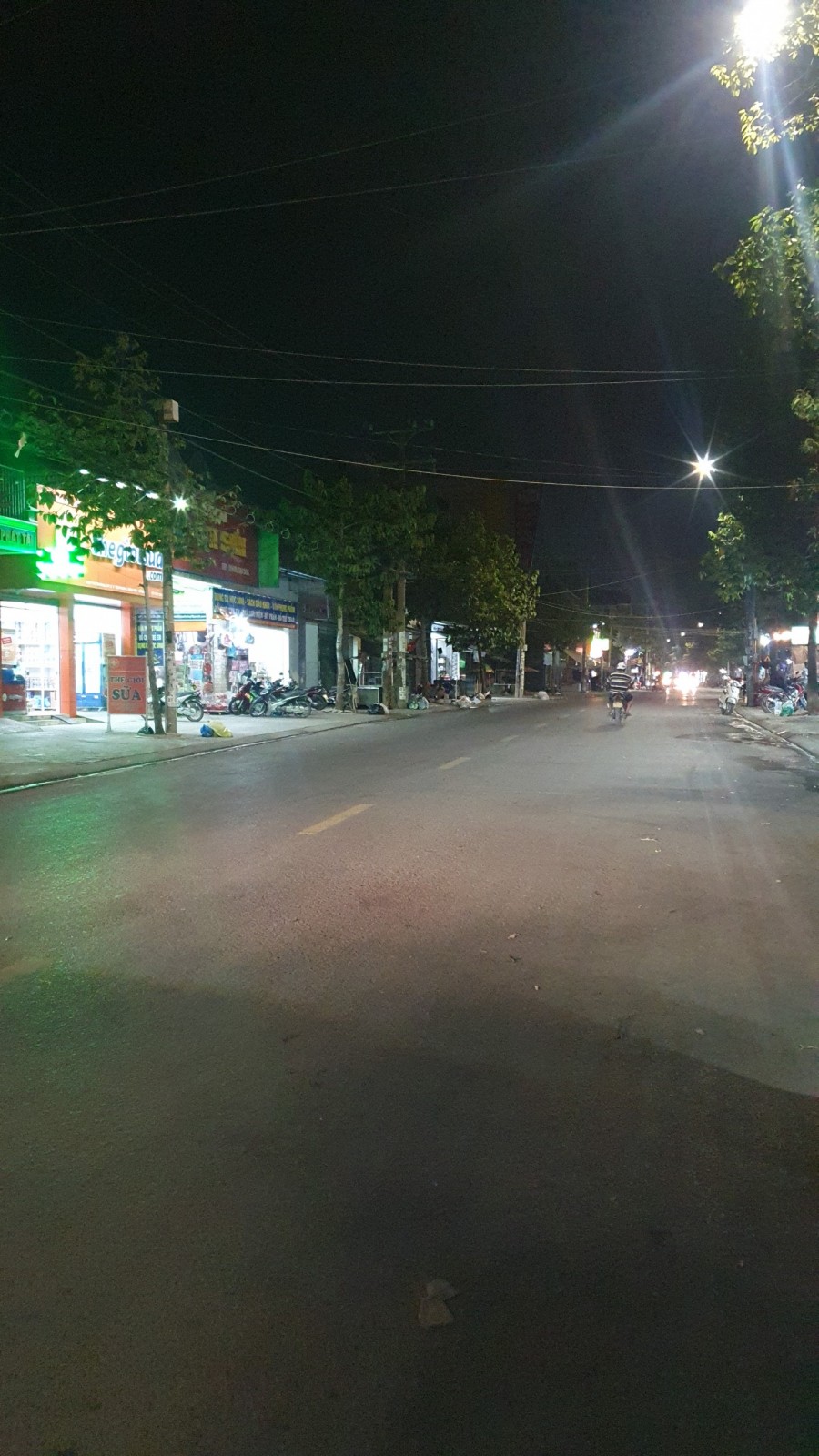 Bàn nhà mt đường nguyễn văn tiên kinh doanh sầm uất