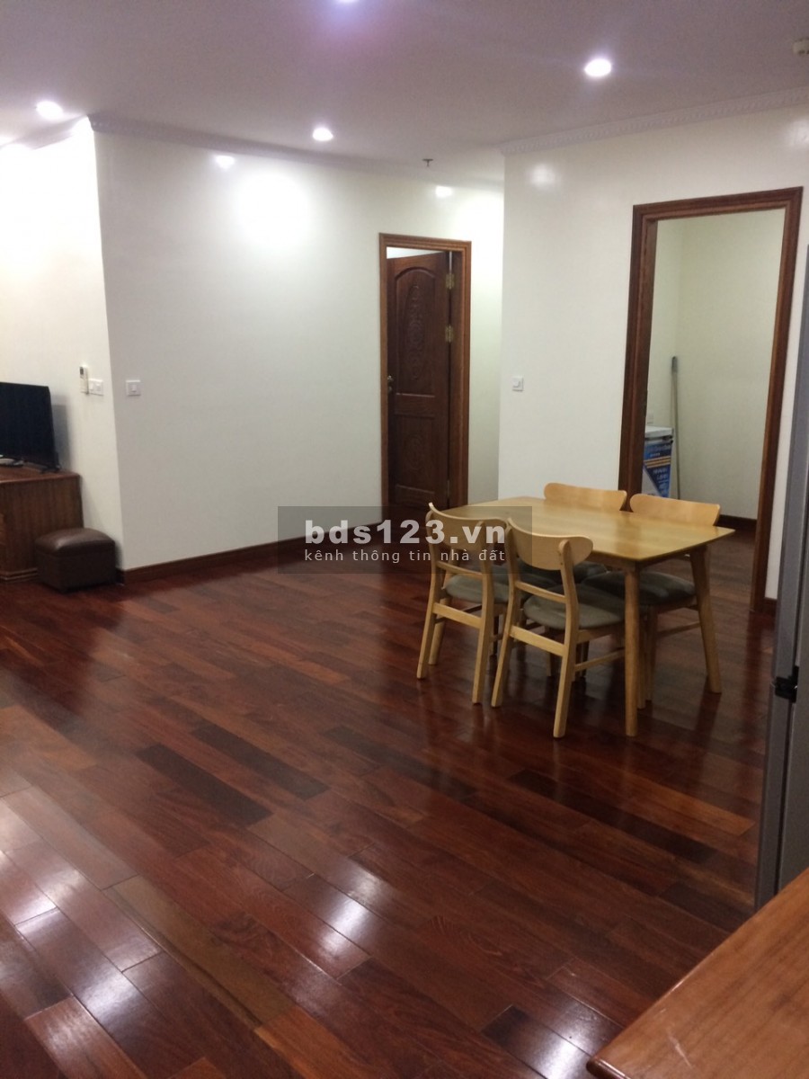 Vinhomes Gardenia 3PN full nội thất giá 17tr.Hướng ĐN view bể bơi.Lh:0974310600