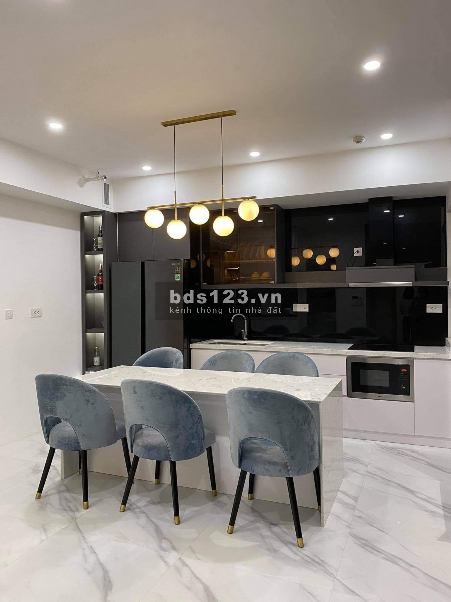 Cần Tìm Một Nữ Sinh Viên Hoặc NVVP Ở Ghép Căn Hộ Cao Cấp Palm Heights Quận 2