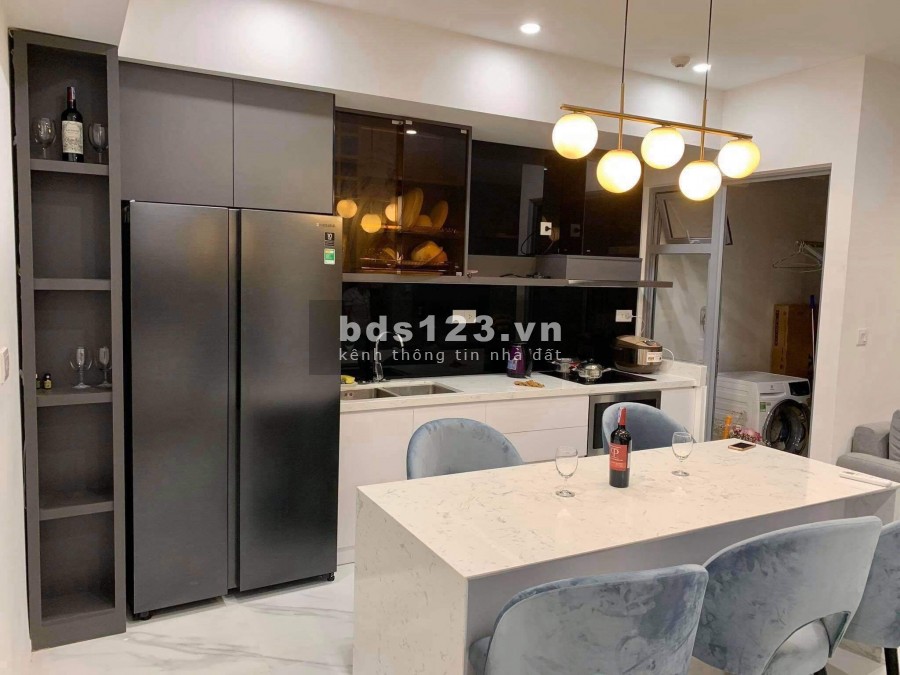 Cần Tìm Một Nữ Sinh Viên Hoặc NVVP Ở Ghép Căn Hộ Cao Cấp Palm Heights Quận 2