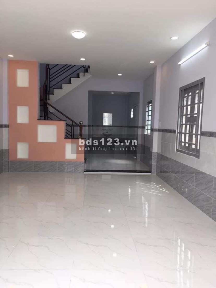 Bán nhà nguyên zin chính chủ, 52m2, 1 trệt, 1 lầu, chỉ nhỉnh 3 tỷ, Trung Mỹ Tây, Quận 12.