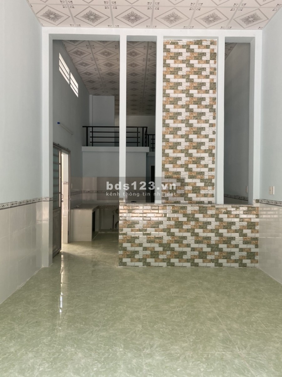 Về Quê bán gấp nhà trọ 300m2(10x30) SHR, dân đông