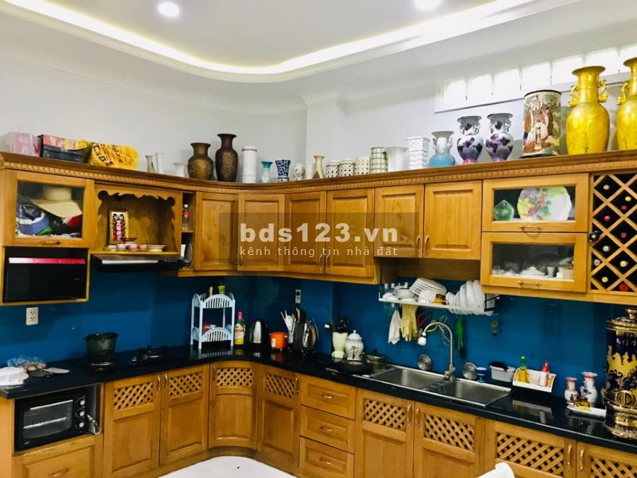 Bán Biệt thự đường CMT8, 90m2(5.15x16), 4 tầng, Giá chỉ 12.8 tỷ, Nội thất sang trọng, LH:0914648319
