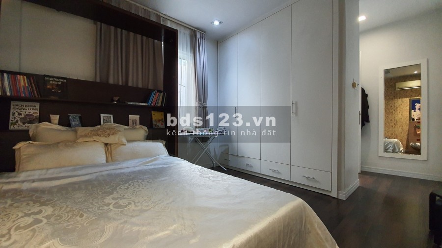 Nhà đẹp 68m2 gần chợ Phan Huy Ích Gò Vấp