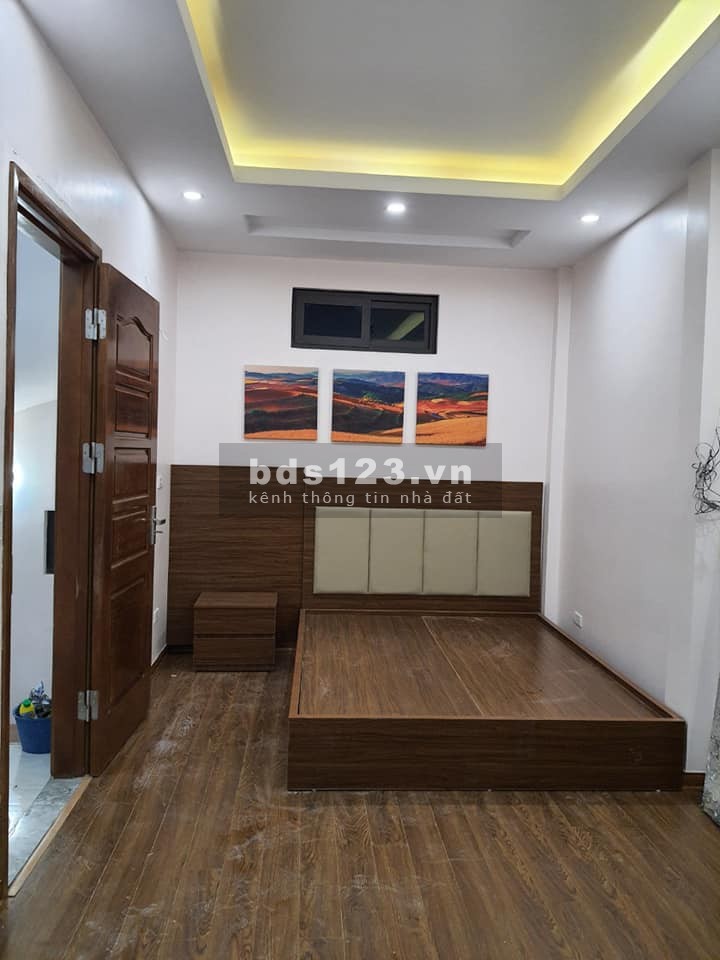 Bán gấp nhà Nguyễn Đức Cảnh full nội thất, 35m x 5 tầng MT 3.5m, 3.3 tỷ