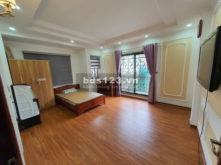 Bán nhà mặt ngõ 43m2, 5 tầng, MT 5m phố Bạch Đằng, Hoàn Kiếm, để lại toàn bộ nội thất, chỉ 5.65 tỷ