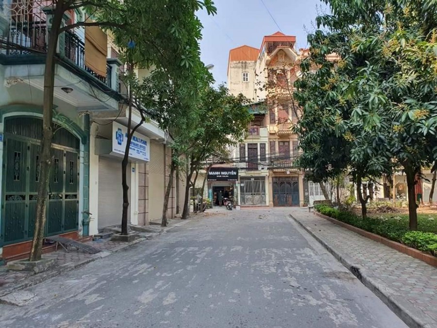 Bán Nhà KĐT Đại Kim 55m2 Oto Tải Tránh MT 4m Nhà Đẹp Phân Lô View Vườn Hoa
