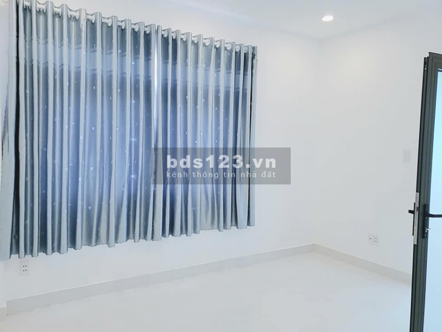 Bán nhà mới ở ngay, Lý Thường Kiệt P4 GV, (5.5x6)m 3Tầng chỉ 3.85 Tỷ