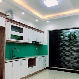 NHÀ NÀY KHÔNG MUA THÌ MUA NHÀ NÀO CẦU GIẤY PHÂN LÔvÔ TÔ ĐỖ CỬA, 35m2x4T, MT: 3.5m