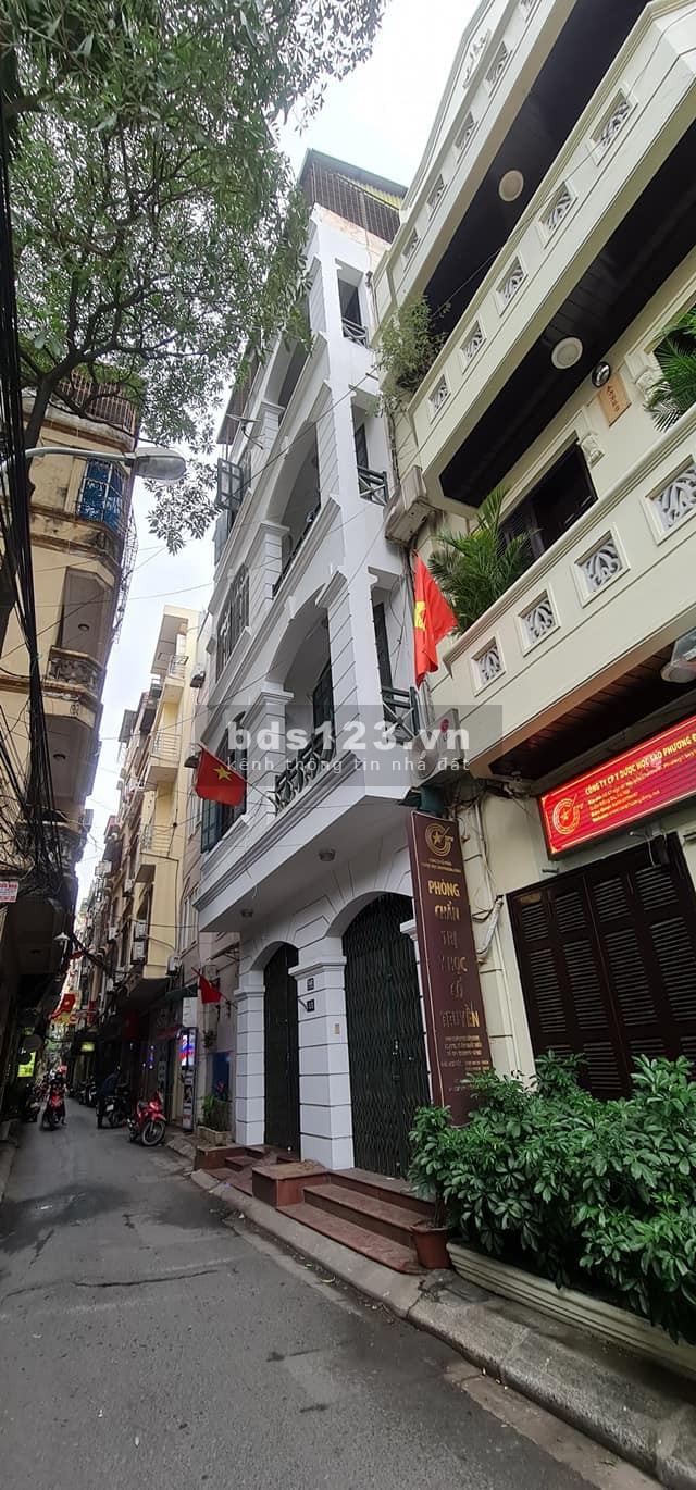 Bán nhà Nguyễn Chí Thanh kinh doanh ô tô tránh Dt 60m.5 tầng. Mt 7m. Giá 11.2 tỷ