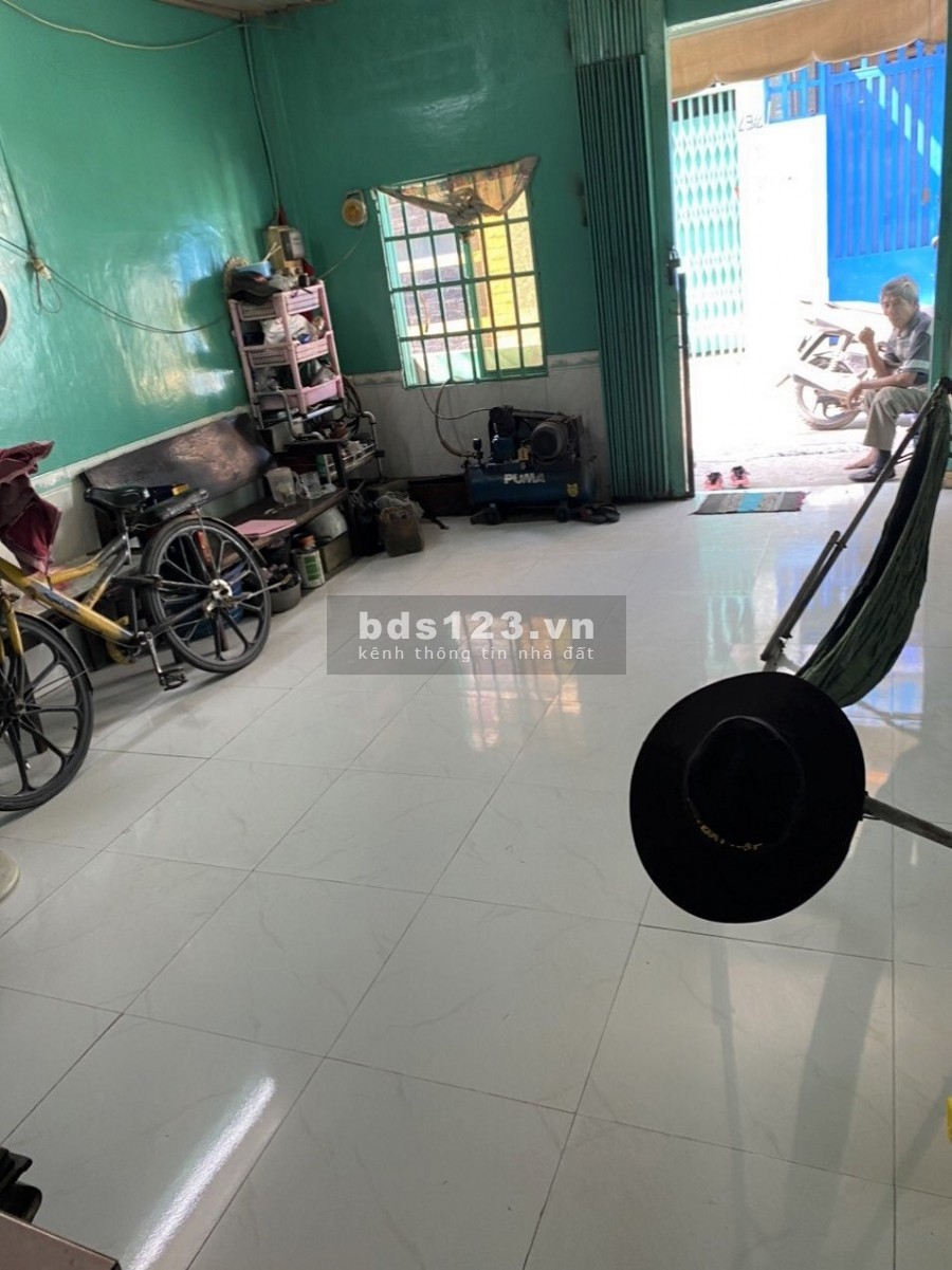 Bán nhà 74m2, hẻm 3 gác đường Bông Sao, P5Q8