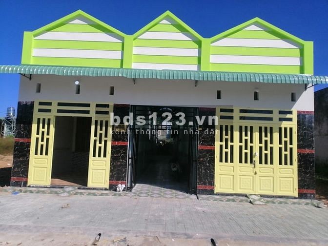 Chính Chủ NỢ NẶNG LÃI NGÂN HÀNG ( Bán Gấp) 16 Phòng Trọ Dân Đông Mới Xây Bên KCN