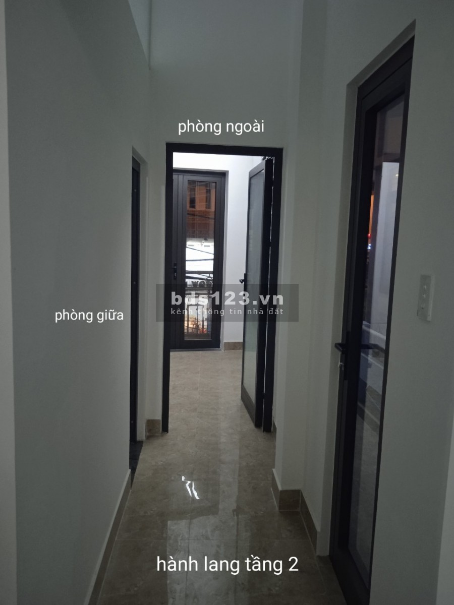 Bán nhà mặt tiền Trần Cao Vân giá rẻ khu đông dân cư, kinh doanh tấp nập