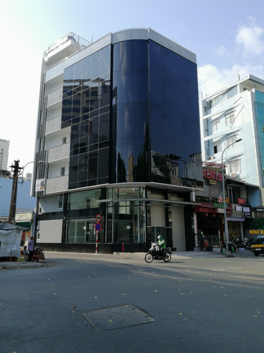 Chính chủ cho thuê 72 Trần Quốc Toản, Q3 Hầm 7tầng full kính 1000m2