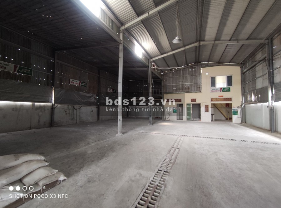 Cho thuê kho xưởng 850m2 MT Hoàng Hữu Nam Quận 9