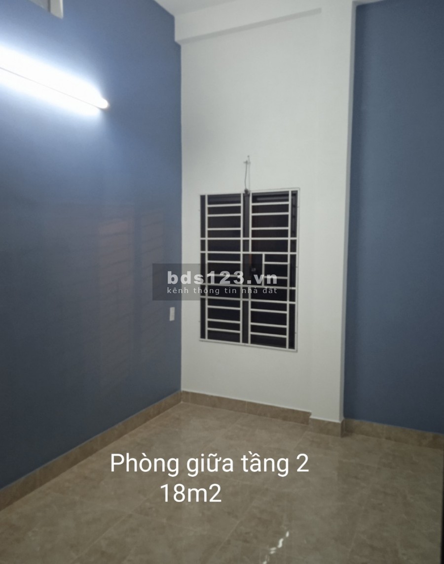 Bán nhà mặt tiền Trần Cao Vân giá rẻ khu đông dân cư, kinh doanh tấp nập