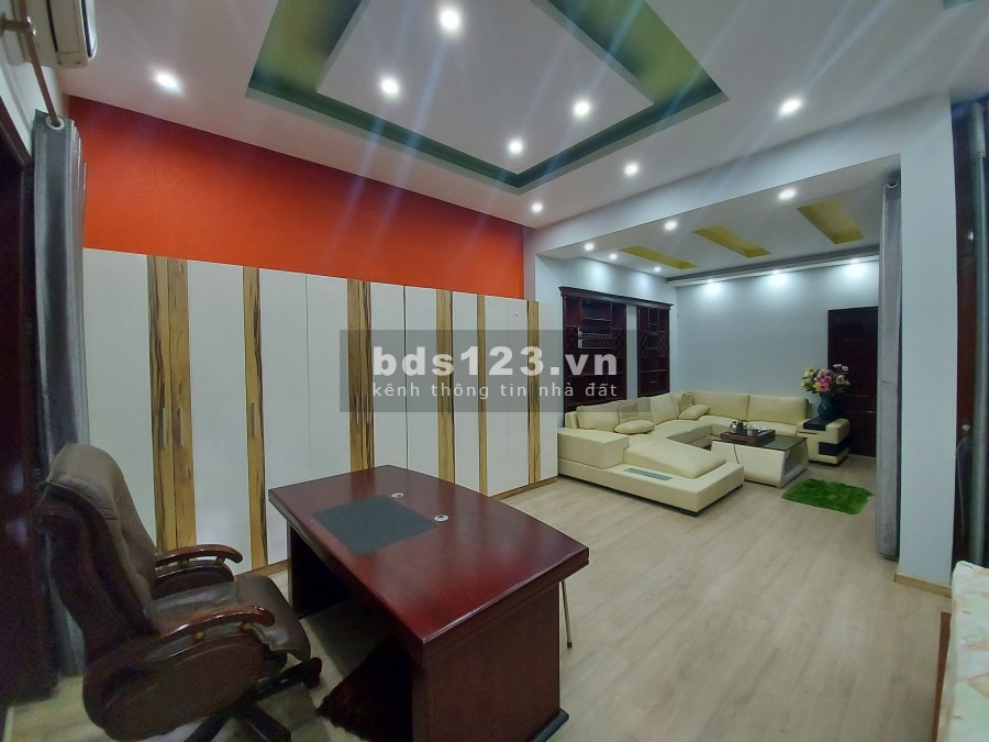 Bán nhà biệt thự ngõ 2 ô tô tránh nhau, 133m2