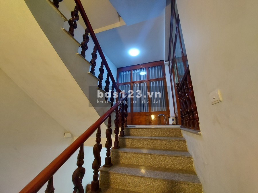 Bán nhà biệt thự ngõ 2 ô tô tránh nhau, 133m2