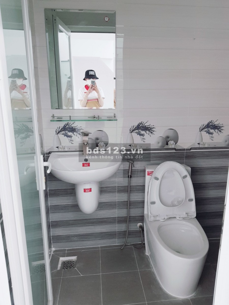 Do kẹt cần bán gấp nhà 1 trệt 1 lầu đường TL 826