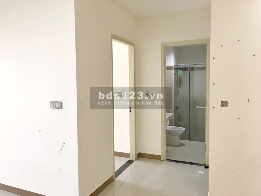 Cần bán CH Era Town, 2pn 67m2 nhà trống. Gía 1.62ty. LH 0902952207