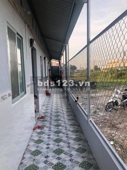 Khách vỡ nợ nên cần bán gấp dãy trọ gồm 5 phòng và 1 Ki ốt KDC Tân Đức