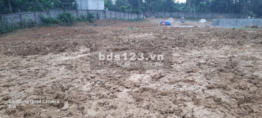Cần bán gấp lô đất khu vực Yên Cư Lương Sơn, Hoà Bình, dt 4000m2, 100m2 thổ cư, giá 5,6 tỷ
