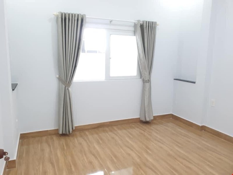 Chỉ 3 tỷ 65 có ngay nhà khu sầm uất chợ Phạm Văn Hai, Tân Bình, 31m2, hẻm thẳng 1 trục