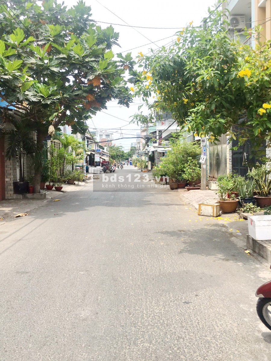 Bán nhà 3 lầu 5PN mặt tiền đường Đặng Thúc Liêng Phường 4 Quận 8