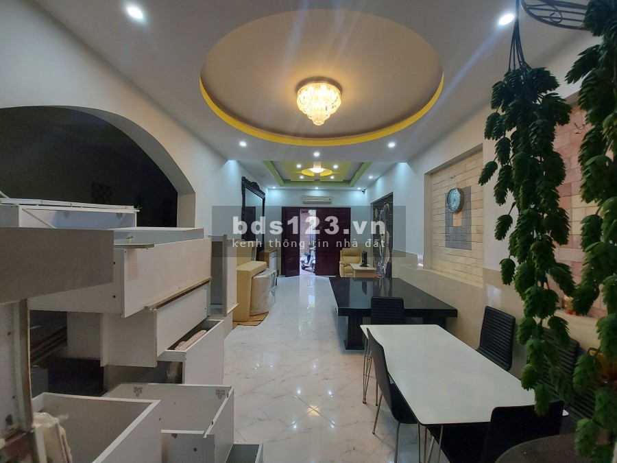 Bán nhà biệt thự ngõ 2 ô tô tránh nhau, 133m2