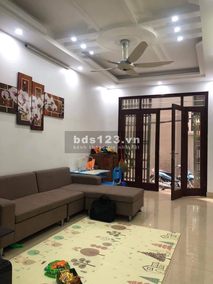 Bán nhà Triều khúc, dt 44m2 x 4 tầng, giá 4.1 tỷ
