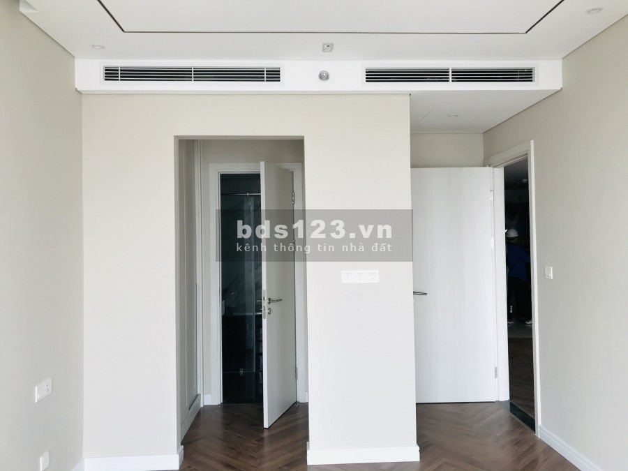 Cho thuê căn hộ King Palace 100m2-3pn đồ cơ bản,nhà mới 100%.Giá: 20Tr/Tháng