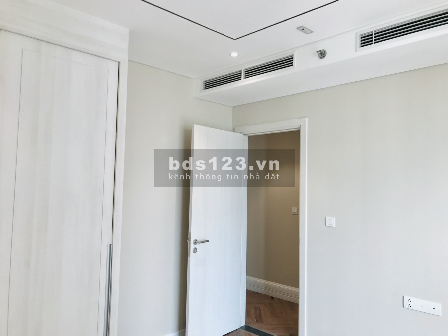 Cho thuê căn hộ King Palace 100m2-3pn đồ cơ bản,nhà mới 100%.Giá: 20Tr/Tháng