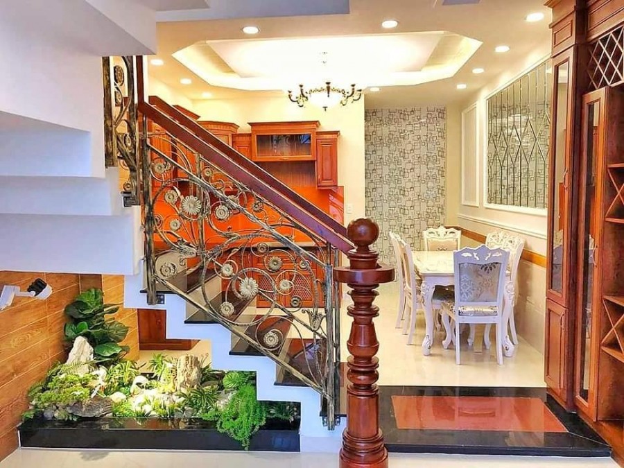 Khách Sạn P8 Gv Doanh Thu 280 tr/Tháng, dt 170m2 giá 36 Tỷ