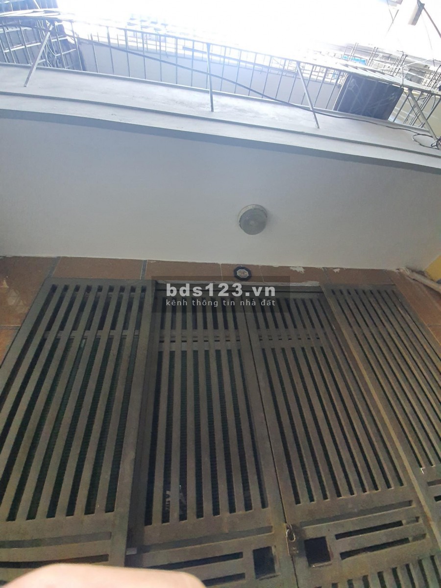 Bán nhà Thịnh Hào 1,24m, oto tránh, phân lô, ba gác tận cửa, giá 2.95 tỷ