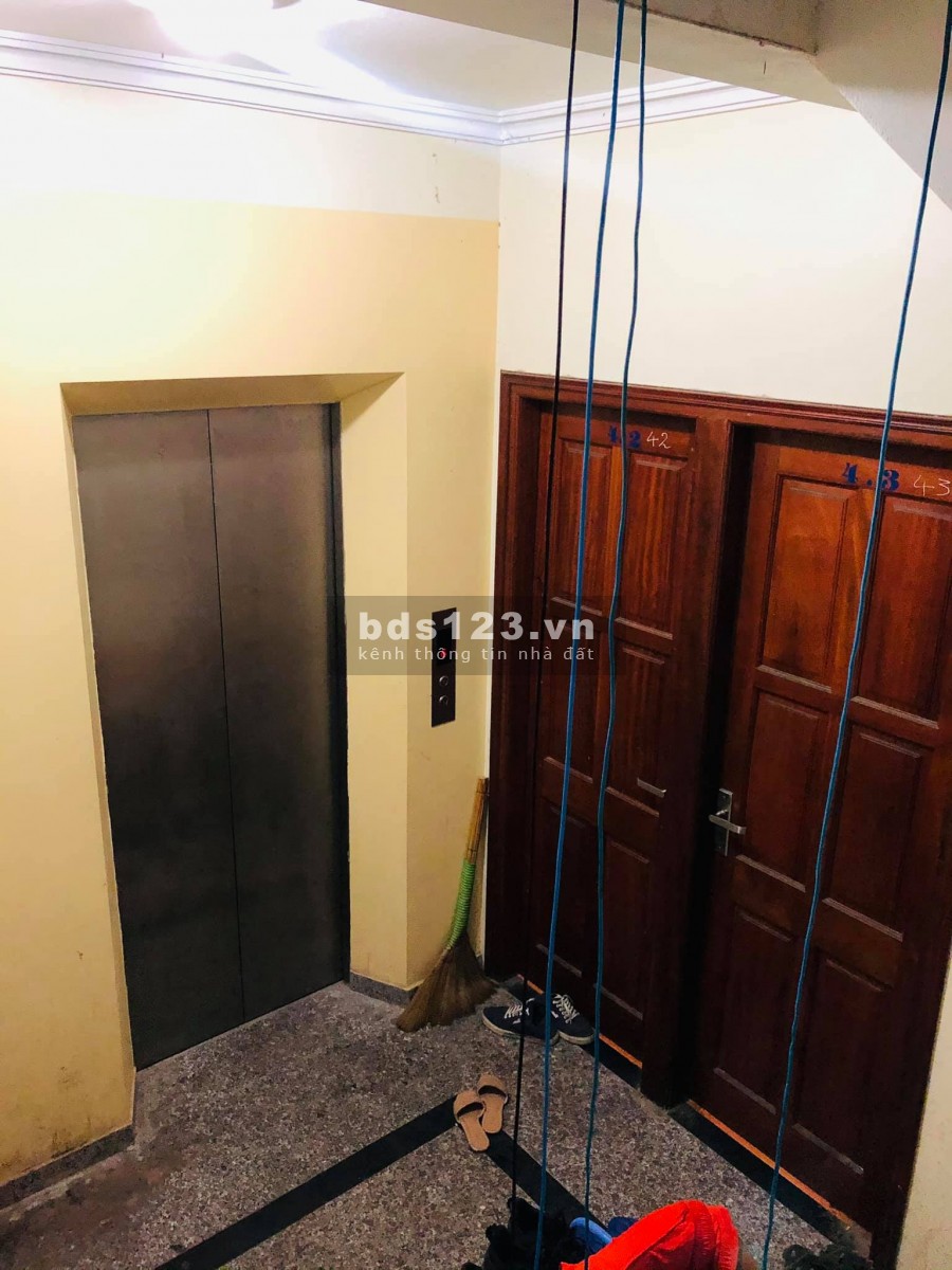 Bán chung cư Lê Trọng Tấn gần phố 7 tầng 15 phòng thang máy 7 chỗ đỗ cửa giá 11.5 tỷ
