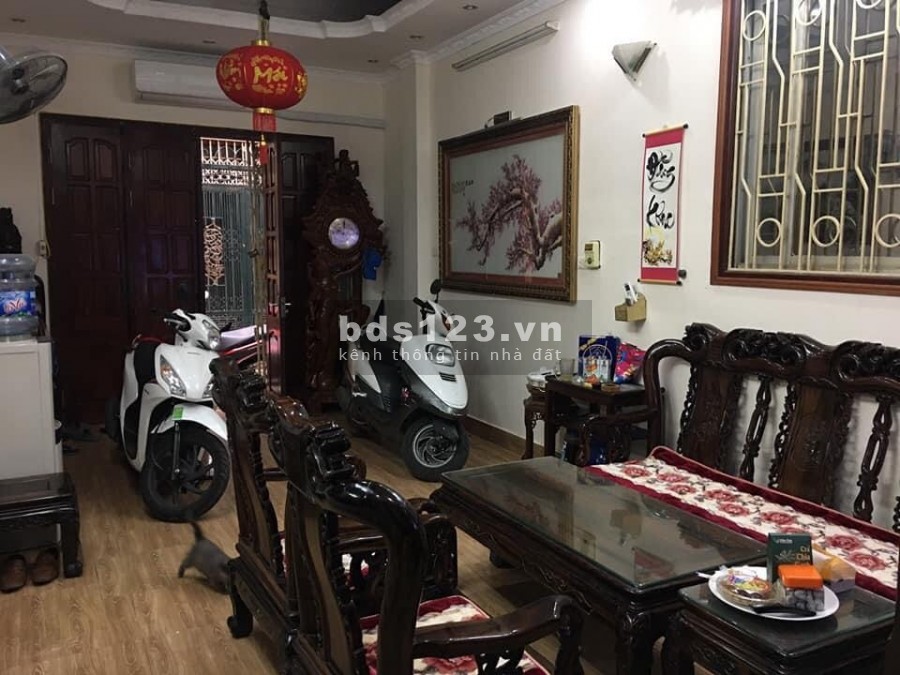 Bán nhà Tôn Đức Thắng, 45m, mt 4.8m, nhà đẹp ở luôn, nở hậu, giá 3.75 tỷ