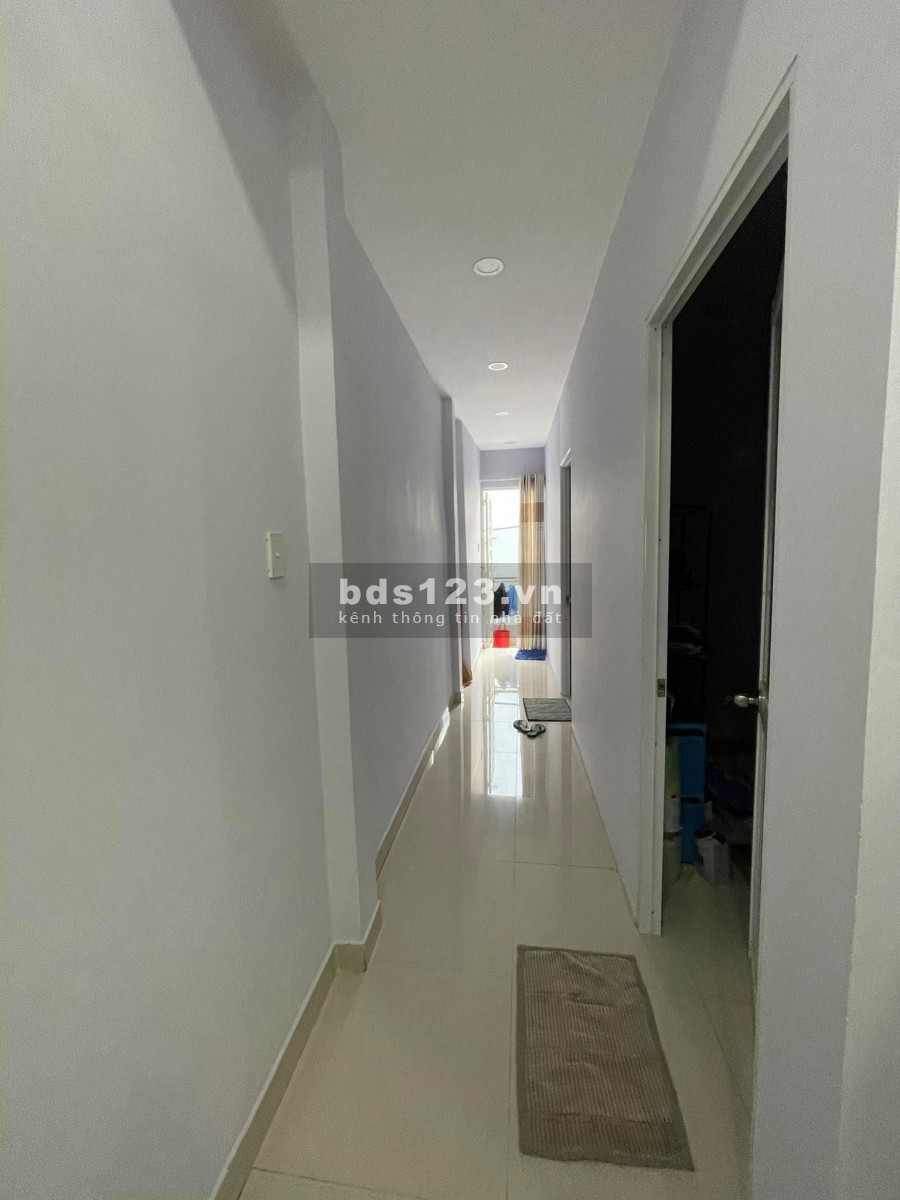 Bán Nhà Quận Tân Bình, 46m2, HXH, giá rẻ