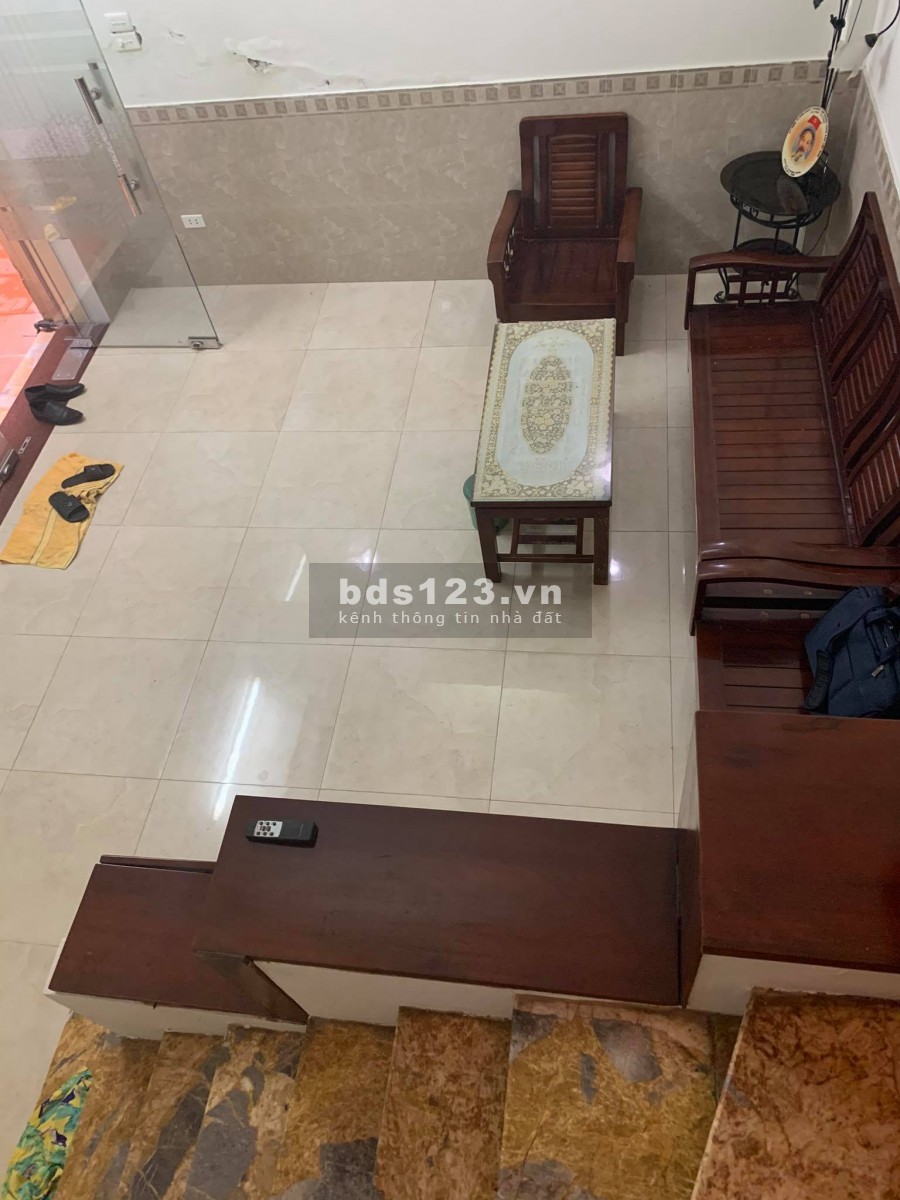 Bán gấp nhà phố Khương Trung, Thanh Xuân, 50m2 x 4T, 2 mặt thoáng, cách phố 30m, 90Triệu/m2.