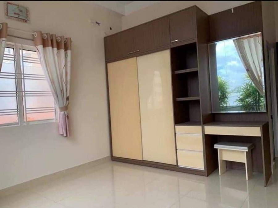 Bán gấp nhà hẻm Phan Đình Phùng, Phú Nhuận, ngay bên quận 1, 30m2, 4 tầng, 4 phòng ngủ.