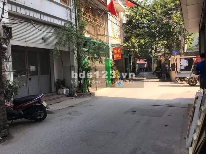 GIÁ RẺ HXH vào nhà 4 tầng Bình Thạnh Giá chỉ 100tr/m2. LH: 0879.193.102
