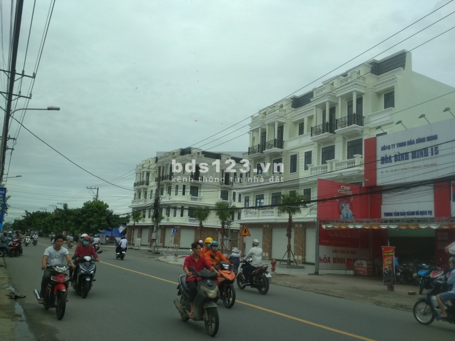 Bán gấp nhà phố tại An Phú Thuận An Bình Dương