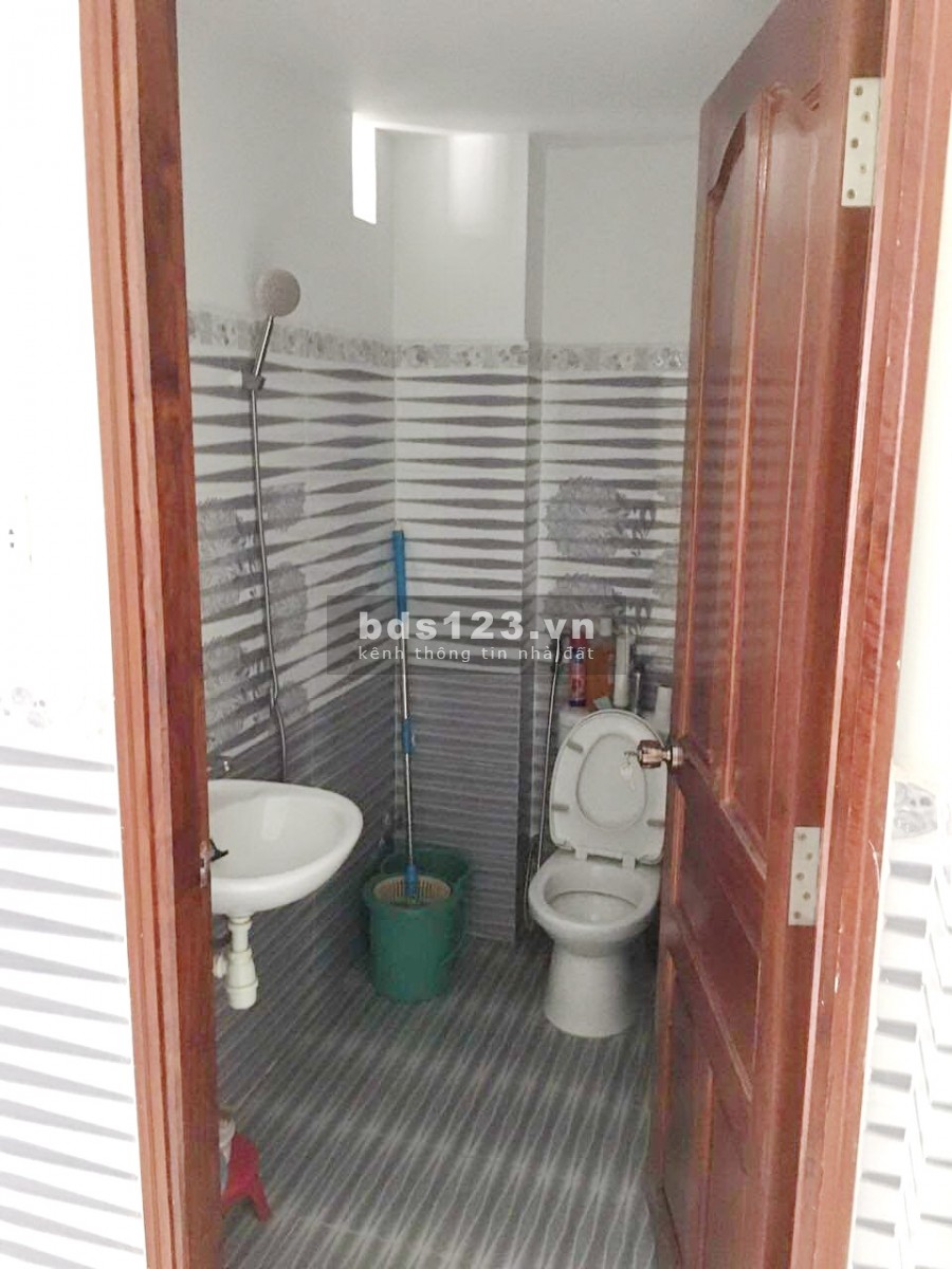 Cho thuê nhà đẹp 2 lầu 4PN đường Cao Lỗ Phường 4 Quận 8 - LH Ms Sương 0933862860