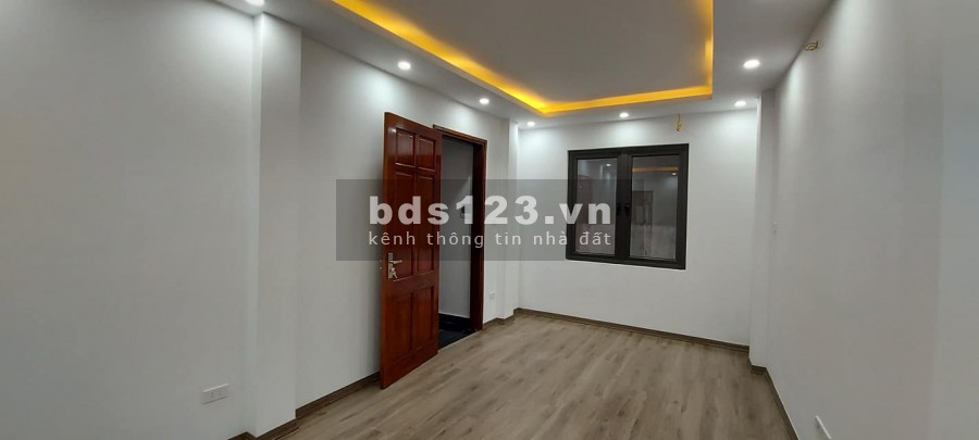 Bán nhà 35m2 x 5 tầng Trung tâm Đống Đa, Văn Miếu - Quốc Tử Giám