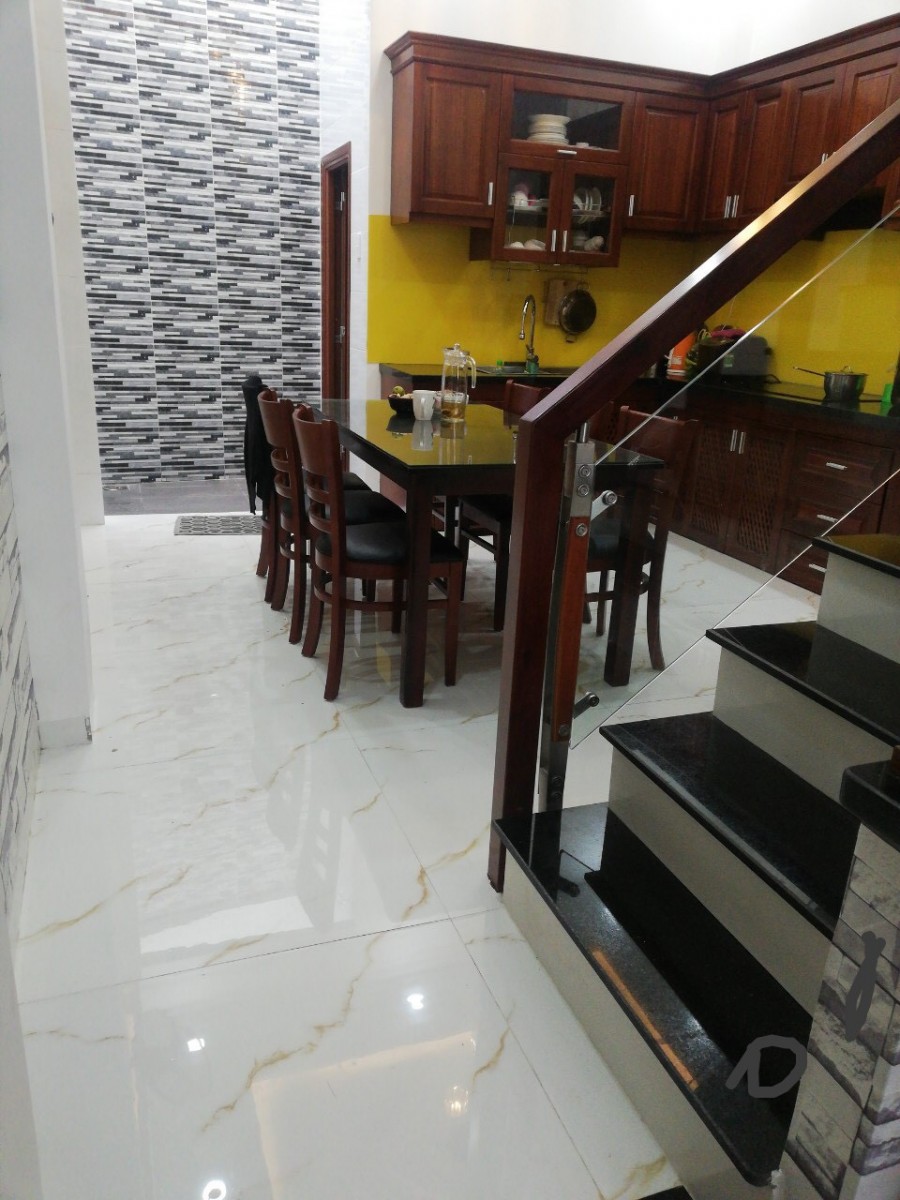 Bán nhà HXH gần Ngã 4 Bảy Hiền 75 M2,2T,3PN