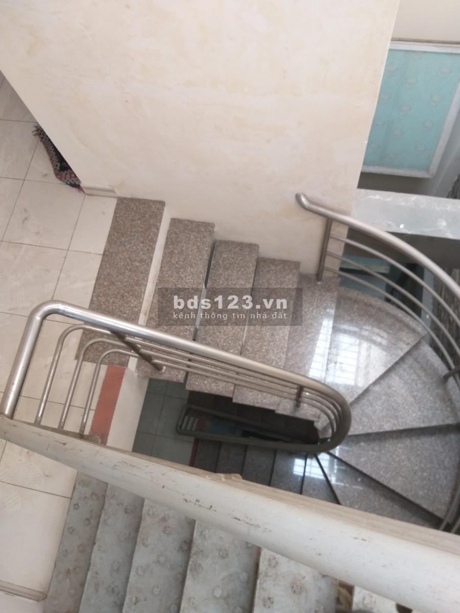 HXT thông 6x25 trệt 2 lầu đường số 8 P11