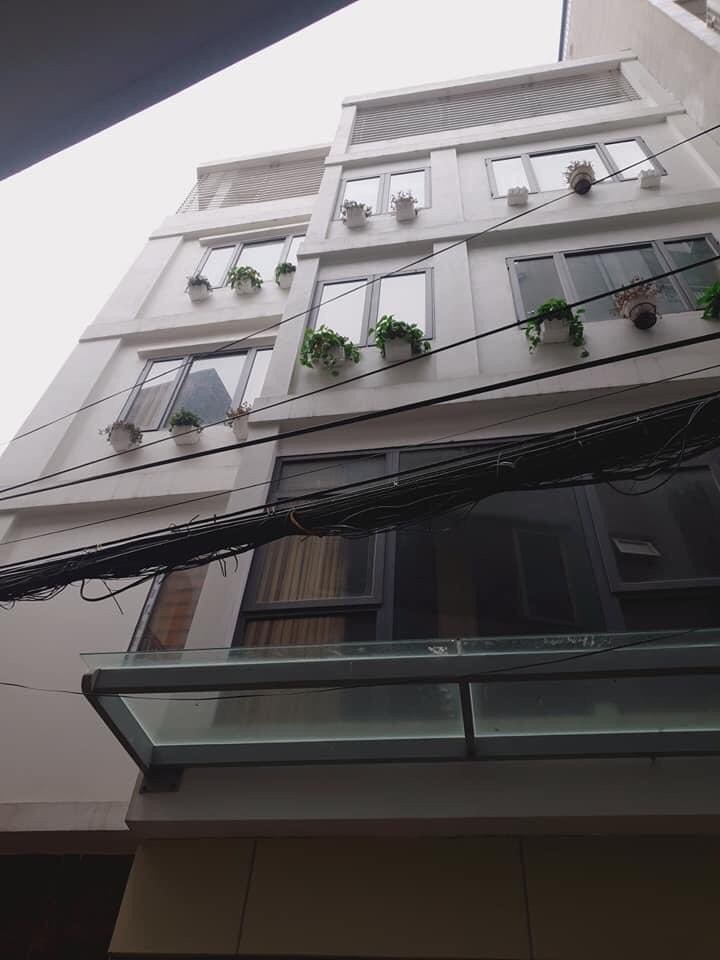 Nhà Mới Hiện Đại,Lô Góc,Ô Tô Vào Nhà-Dịch Vọng Hậu 45/65 M2, 5 Tầng Giá Nhỉnh 9 Tỷ.