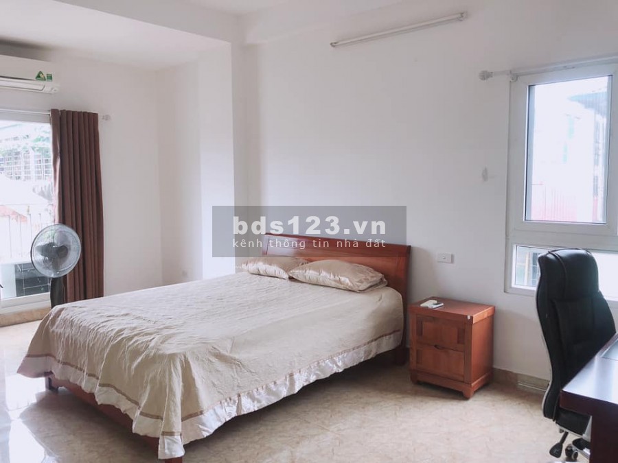 Bán khu Phân lô Hoàng Cầu giá 9 tỷ, 60mx5T, Oto đỗ, Lô góc, KD tốt